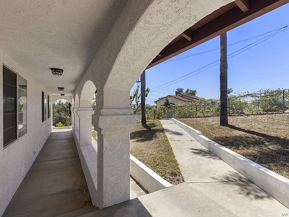 3rd image of 3480 Sunset Dr