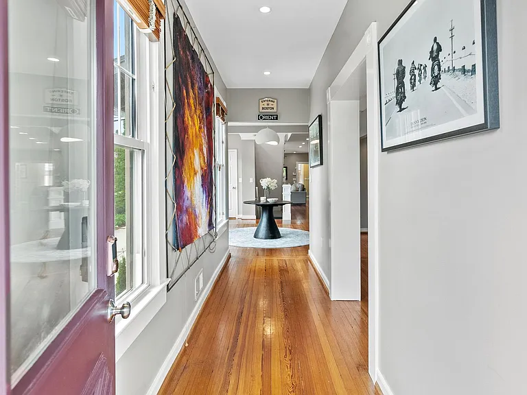 5213 Cathedral Ave NW — Photo 8