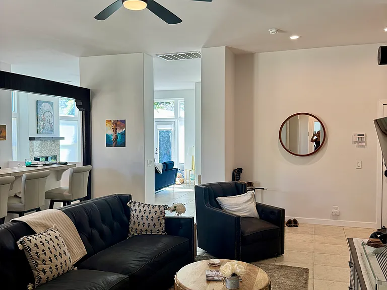 53700 Avenida Madero — Photo 9