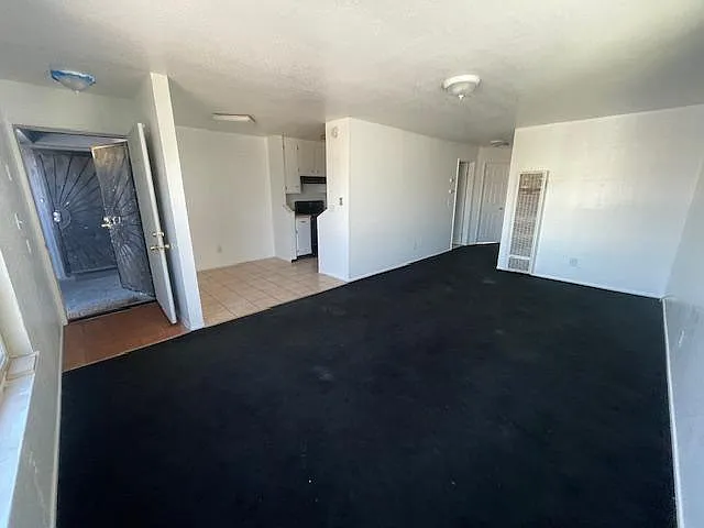 129 20th St #D — Photo 7