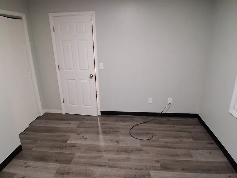 204 Grand Ave #15 — Photo 9