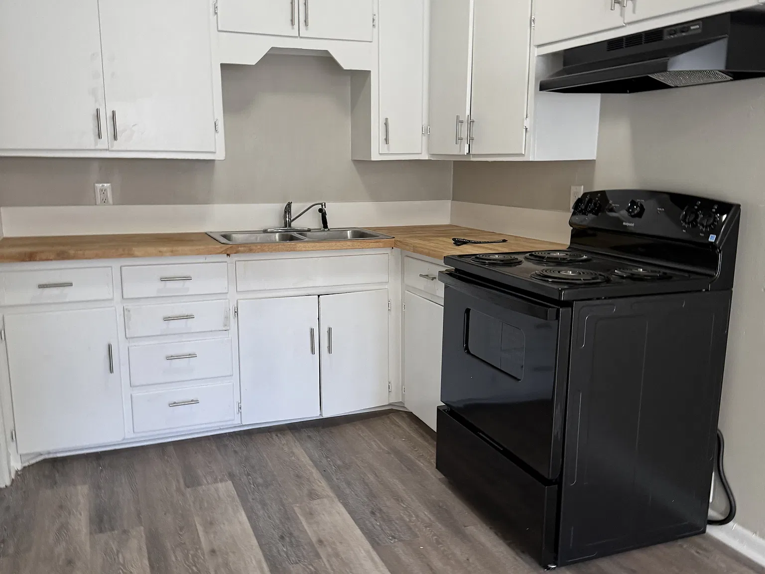 1618 Tower Drive - 1 — Photo 3