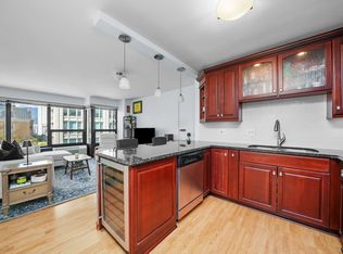 30 E Huron St APT 1106, Chicago, IL 60611