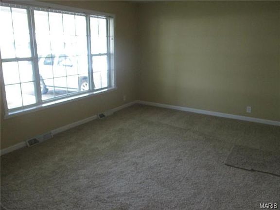 2nd image of 104 Blair Ave