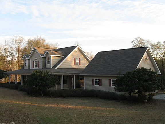 side of house with garage