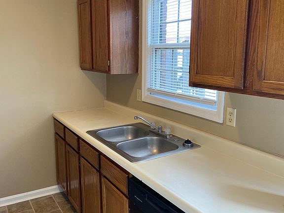 2nd image of 300 McDougal Ave #4