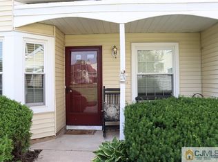 21 Powell Ct #34, Hightstown, NJ 08520