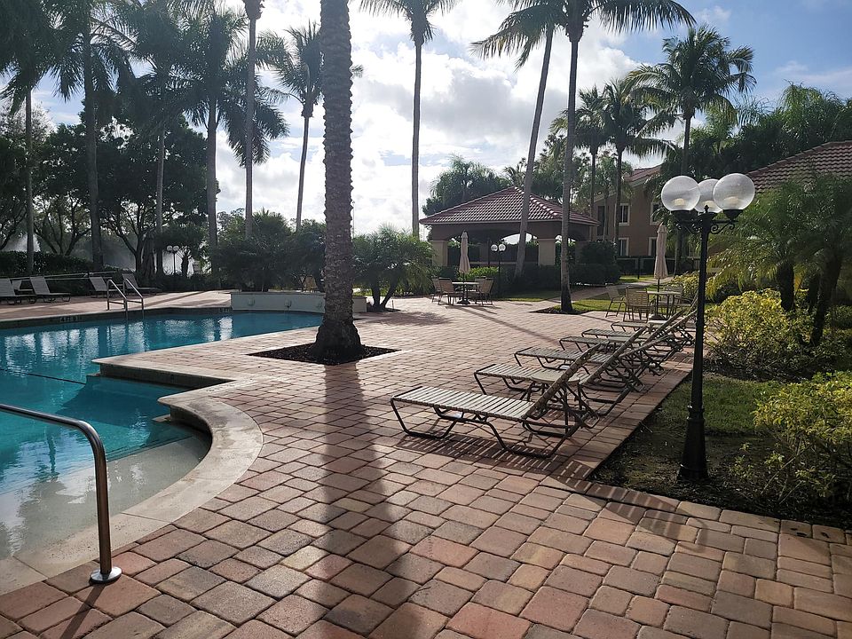 2nd image of 1210 Reserve Way APT 207
