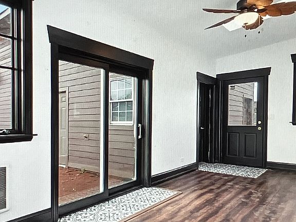 4th image of 7807 Nagle Ave