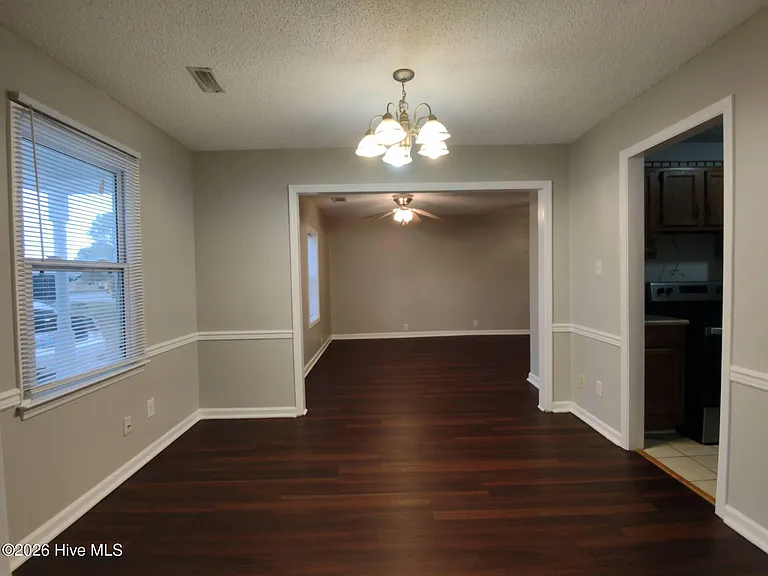 602 Sand Ridge Rd — Photo 5