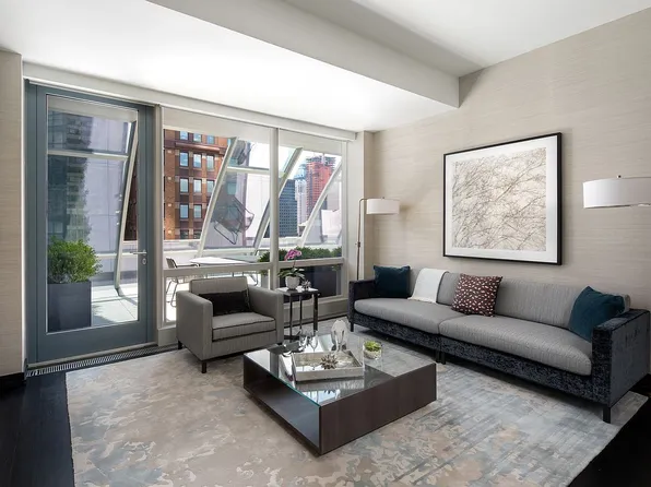 157 W 57th St #32T, New York, NY 10019