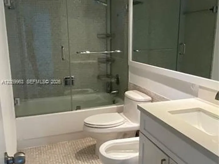 1111 Crandon Blvd #CU-A807 — Photo 7