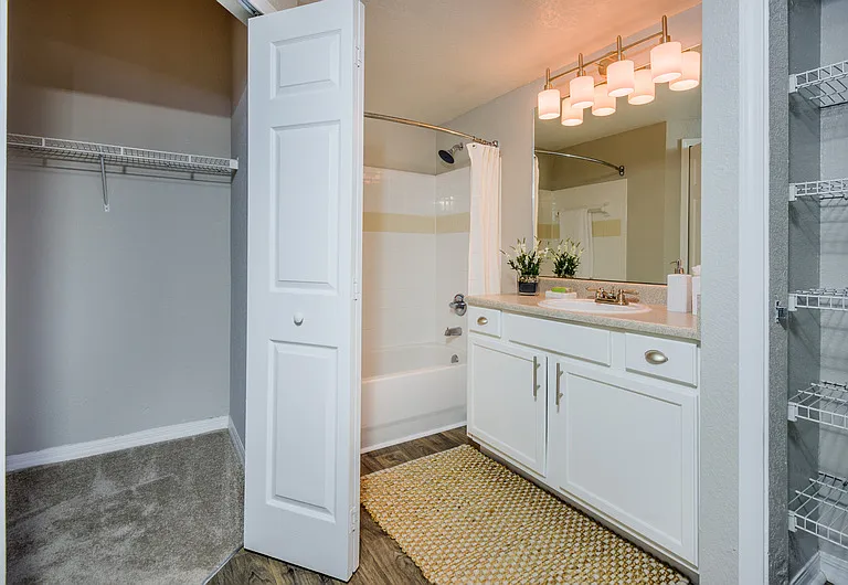 Uptown Village Apartments — Photo 7