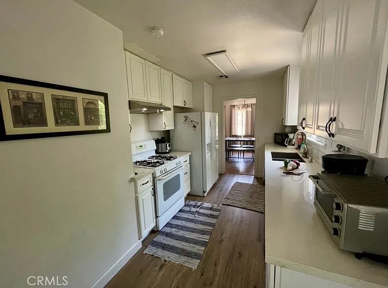 521 Walnut Ave — Photo 11
