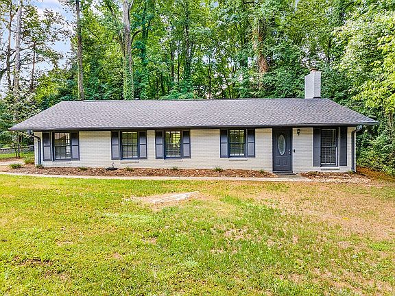 2nd image of 1082 Starline Dr SE