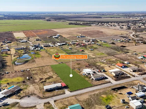 276 Winding River Cir, Farmersville, TX 75442