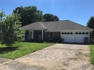 2001 Cranberry Dr, Memphis, TN 38134