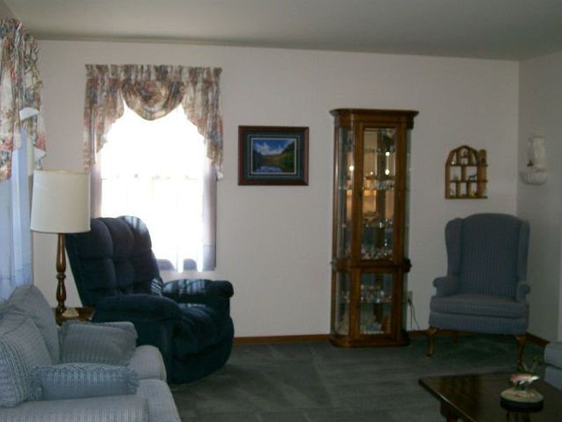 5th image of 1613 ANGELINA Terrace