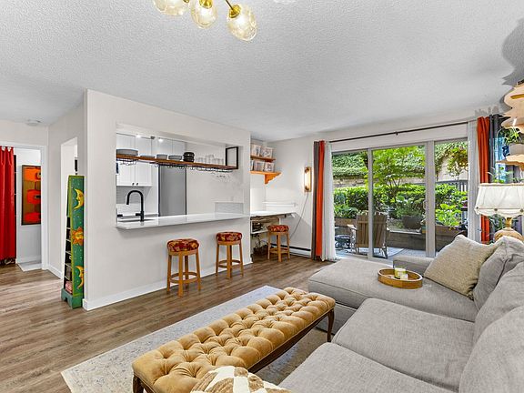 4th image of 9867 Manchester Dr #210