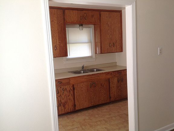 4th image of 2629 Bolivar St