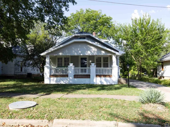 619 S 3rd St, Madison, KS 66860