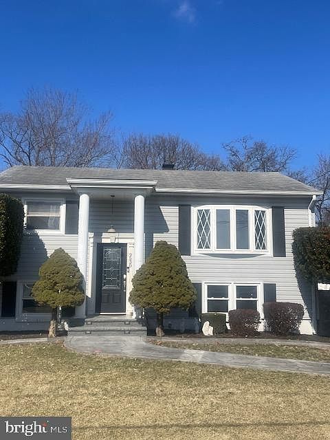 1st image of 9530 Damascus Dr