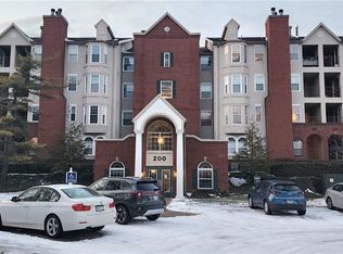 200 Fox Hollow Dr APT 206, Mayfield Heights, OH 44124