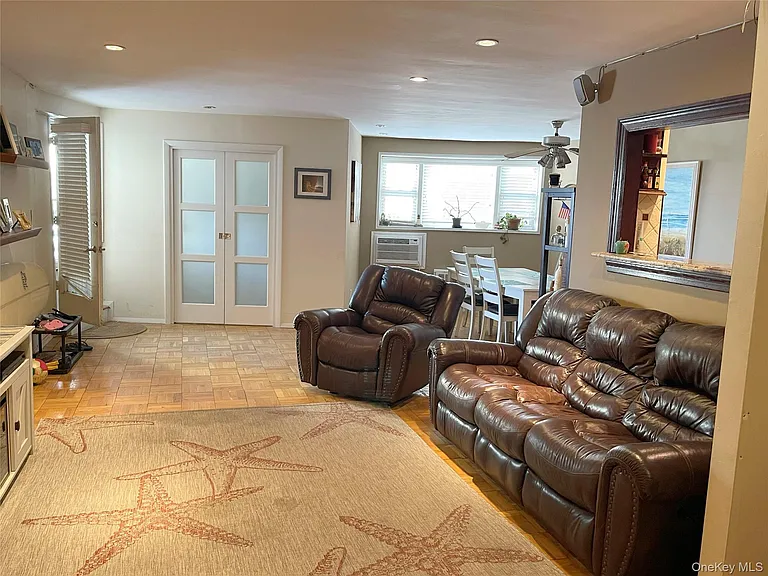 750 Shore Rd #10 — Photo 9