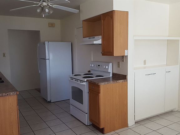 4th image of 704 Adams Dr