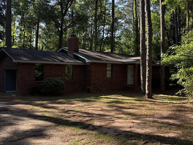 1200 Wadsworth Dr — Photo 2
