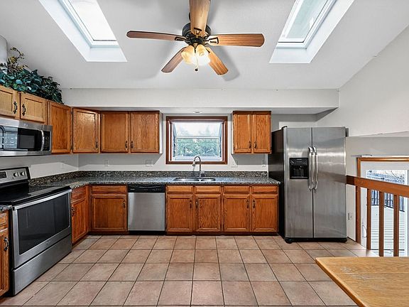3rd image of 4822 W 69th Dr