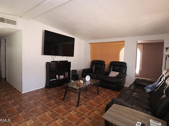 4th image of 1016 Ralpheene St