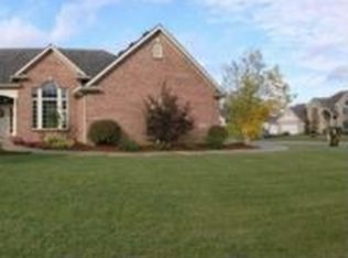 12039 Golden Harvest Dr, Fort Wayne, IN 46845