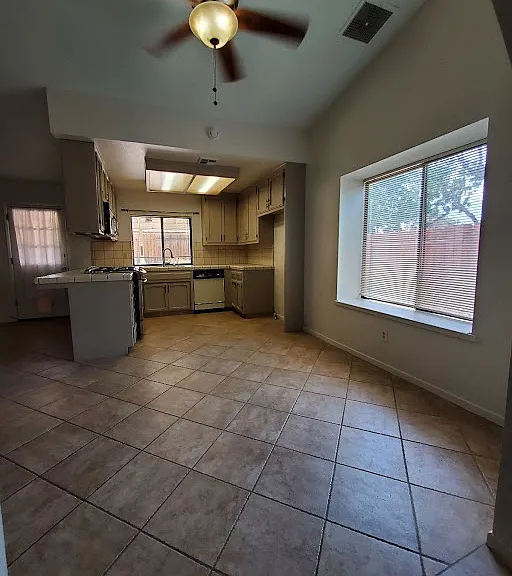 225 Michele St — Photo 9