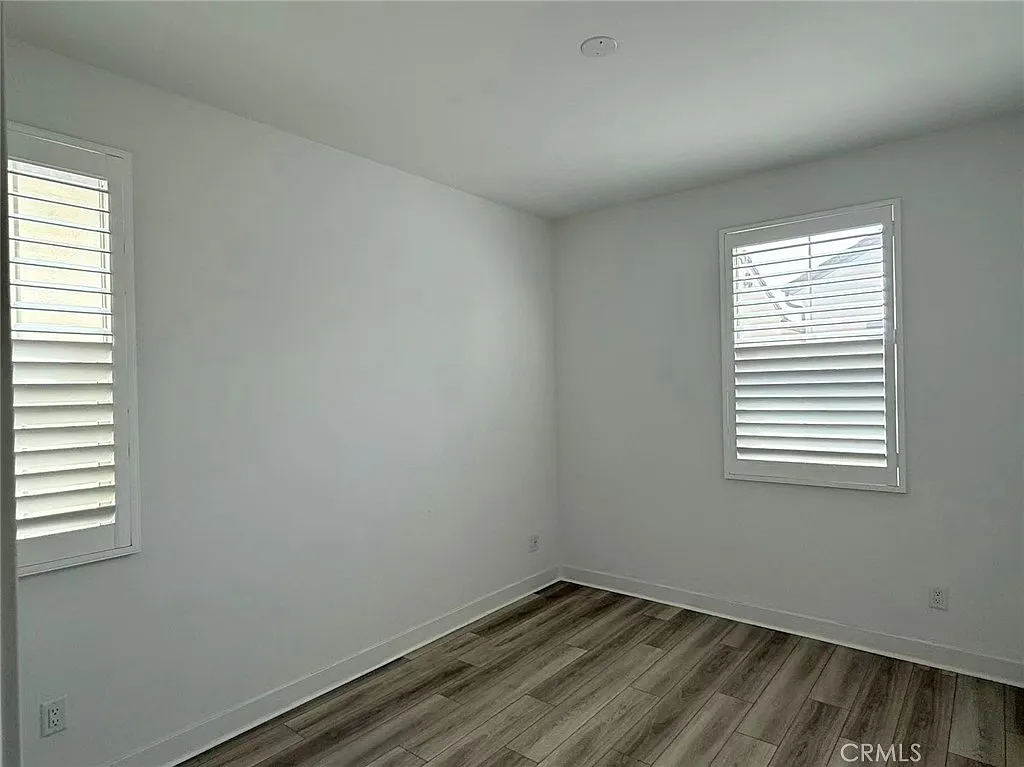 Building Photo - 527 Embrook Way