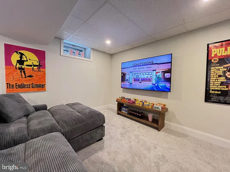 4735 Sheldon St — Photo 16
