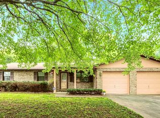 528 Windrift Dr, Belleville, IL 62221