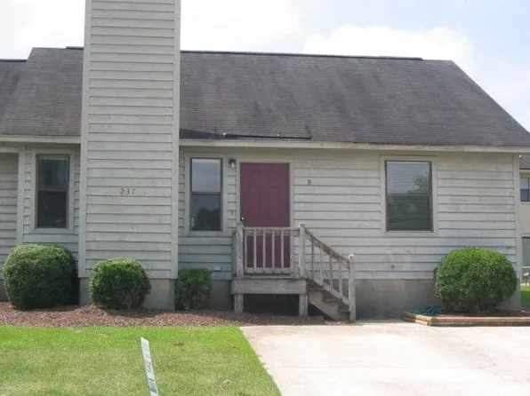 237 Wyndham Cir, Greenville, NC 27858