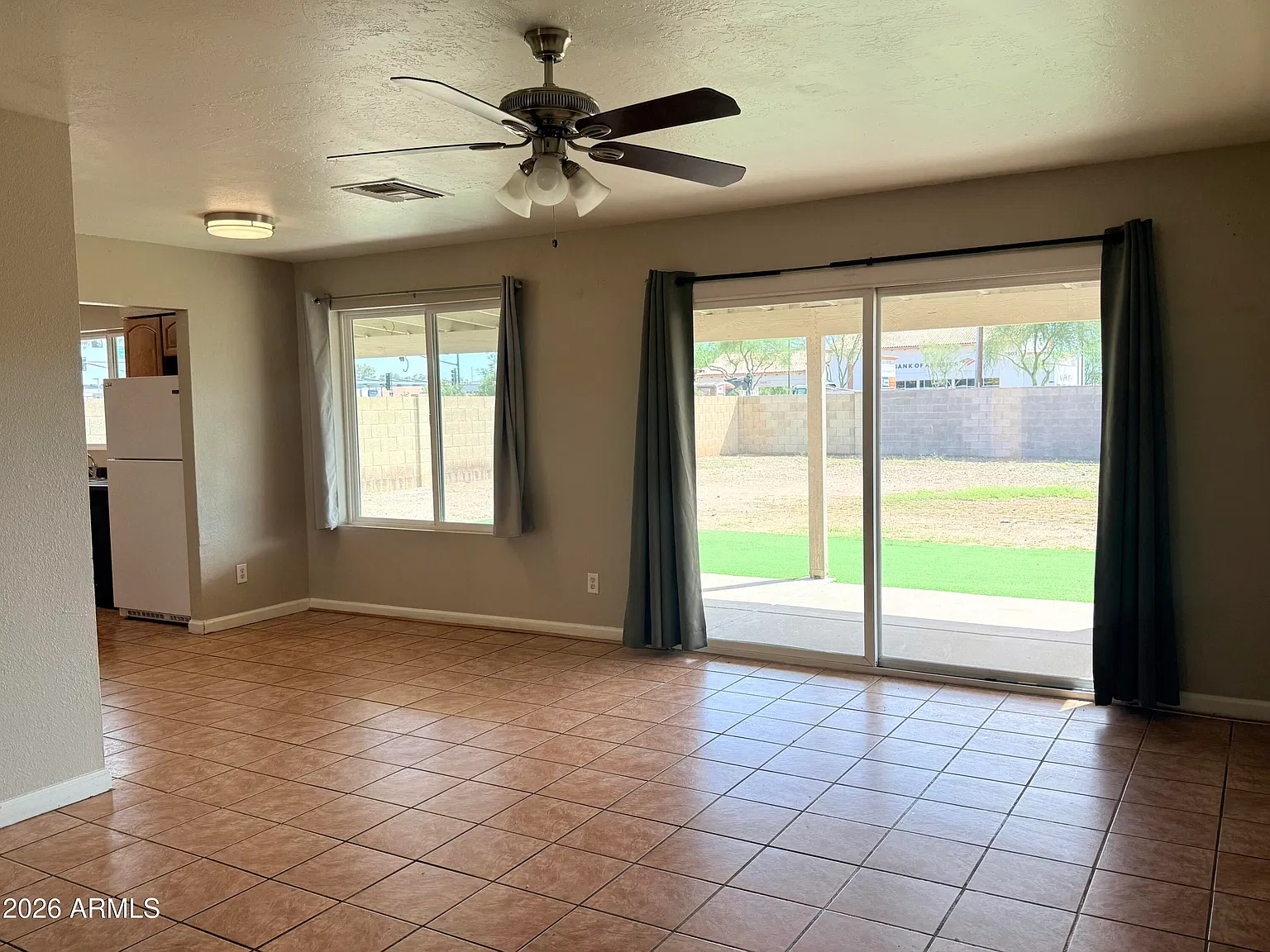 4 bed, 2.0 bath, 1628 sqft, $2,375 — Photo 4
