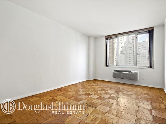4th image of 130 W 67th St APT 11K