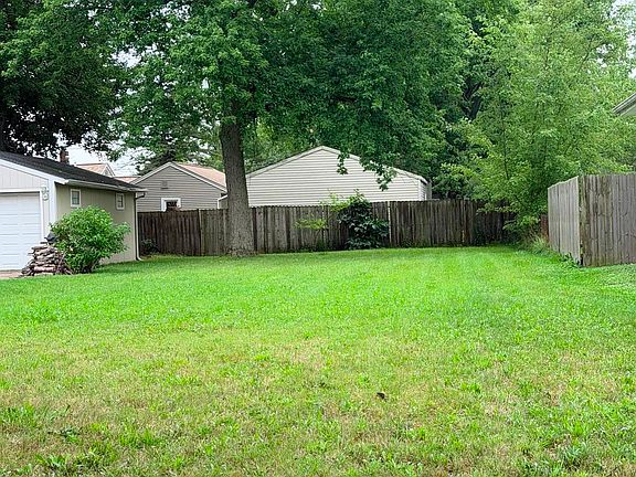 5th image of 821 Longson Ave