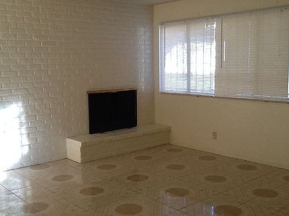 2nd image of 801 803 805 Bedlow Dr #805