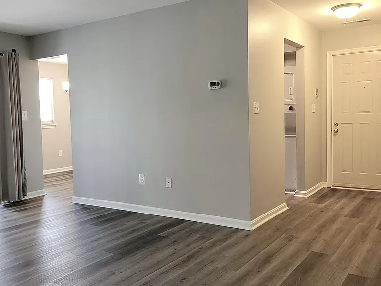 8360 Montgomery Run Rd #H — Photo 10