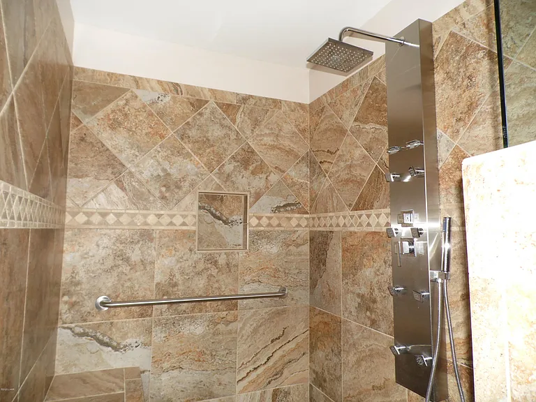 2886 Cisco Dr N — Photo 44