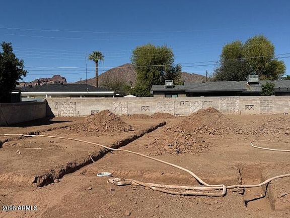 4th image of 5016 E CHEERY LYNN Road #38