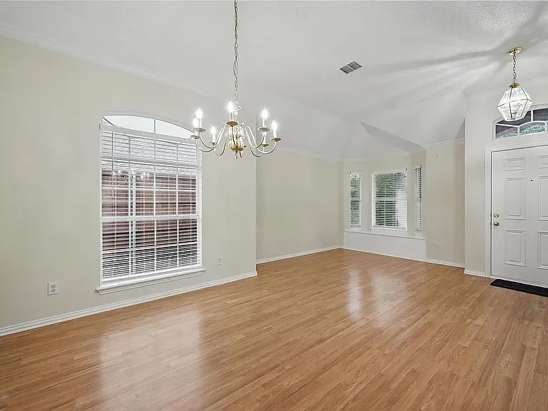 4416 Heath Ct — Photo 14