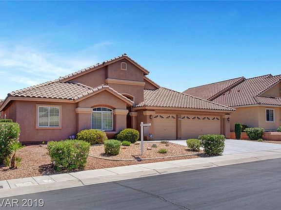 2nd image of 518 Enchanted Lakes Dr