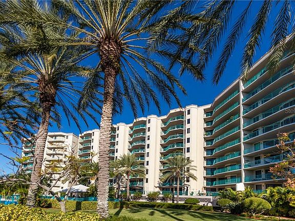 3rd image of 670 Island Way APT 1002