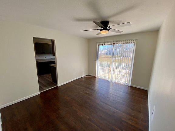 4th image of 425 Briar Lake Dr