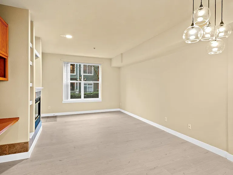 16275 NE 85th St #106 — Photo 5